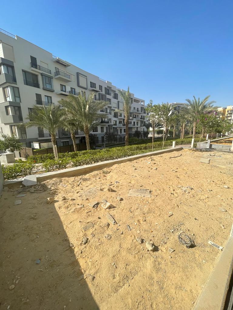 flat with garden for sale at eastown -sodic